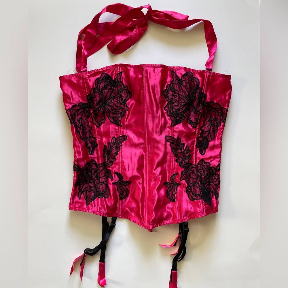 NWT Frederick’s of Hollywood Corset set